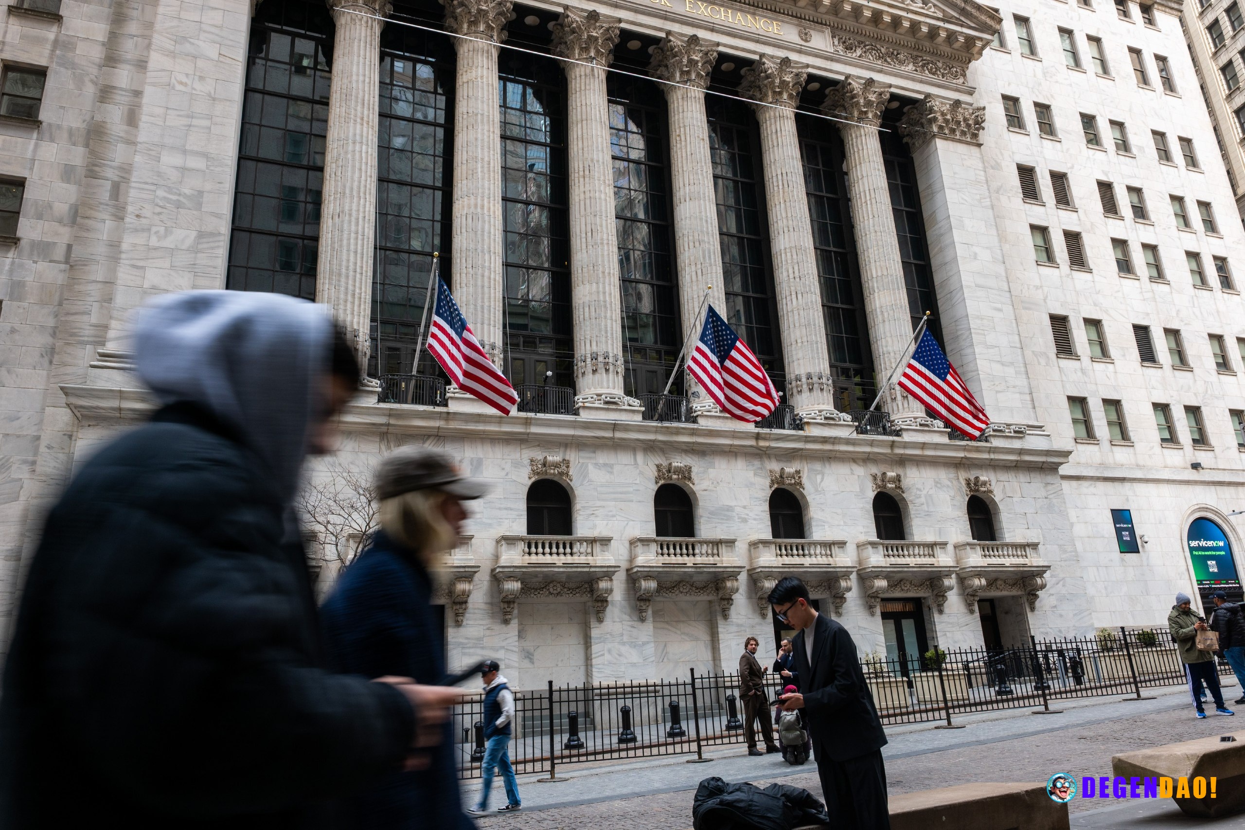 Wall Street pushes tokenized stocks, but institutions aren’t eager to trade them Exchanges are racing toward blockchain-...