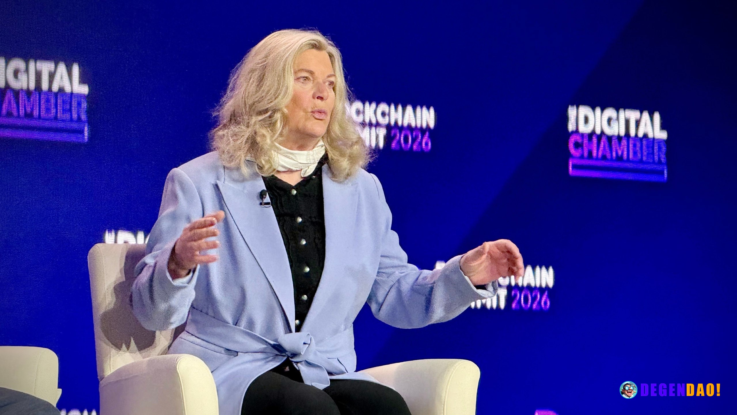 Key U.S. senator on crypto market structure bill negotiation: 'We think we've got it" Senator Cynthia Lummis, at the cen...