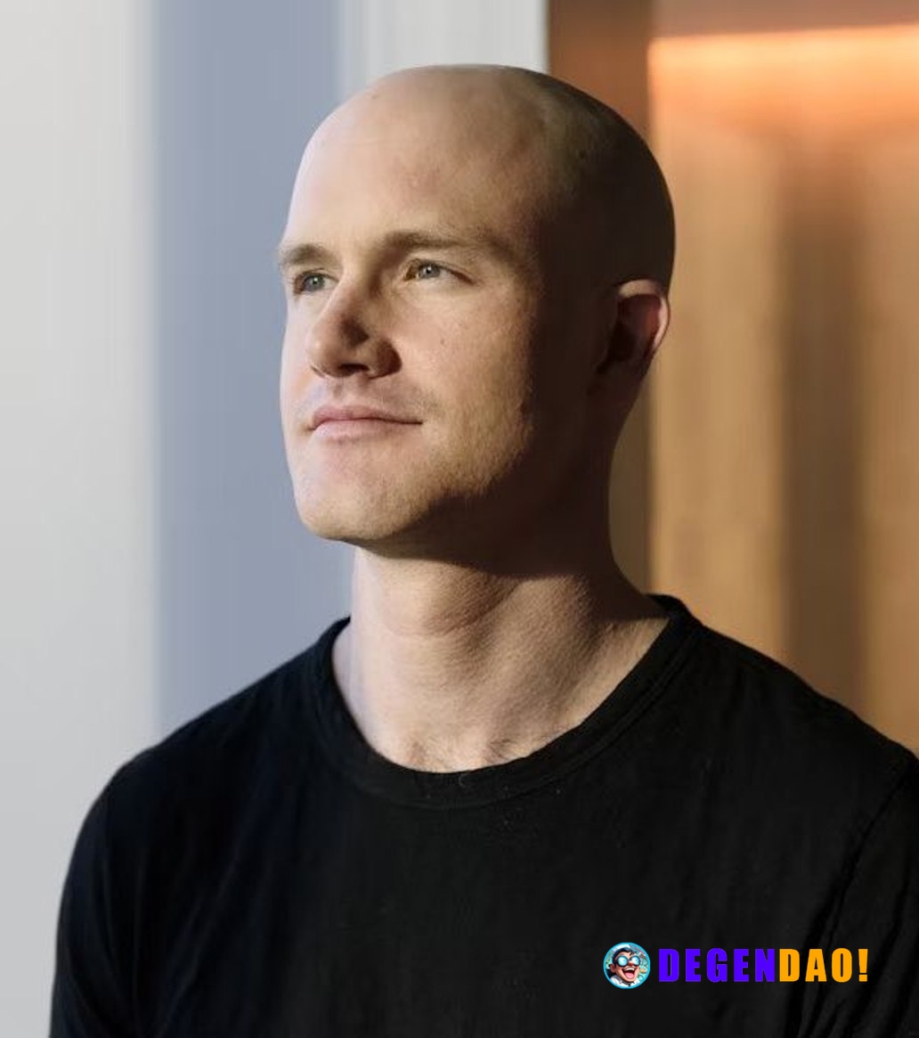 JUST IN: 🇺🇸 Coinbase CEO Brain Armstrong says Bitcoin will help preserve US dollar dominance. _ 〽️ Crypto Pulse 👉 @degen...