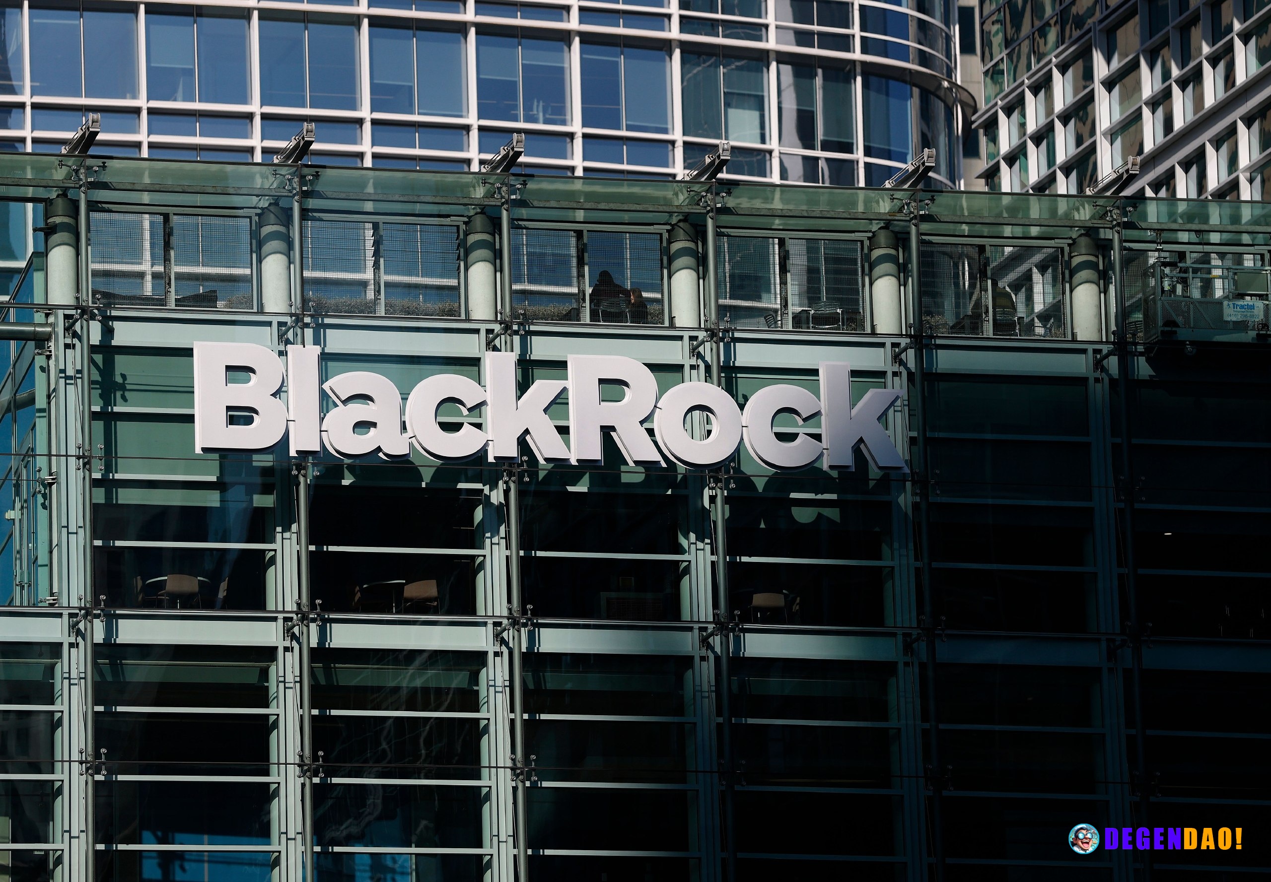 BlackRock sees AI driving crypto’s next bull phase as altcoin interest fades The asset management giant's Robbie Mitchni...