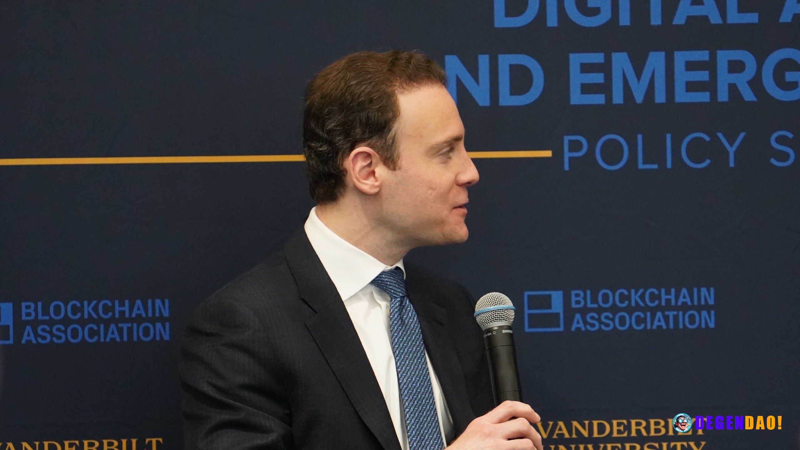 Appeals court blocks New Jersey from shutting down Kalshi's sports markets The Third Circuit Court of Appeals ruled that...