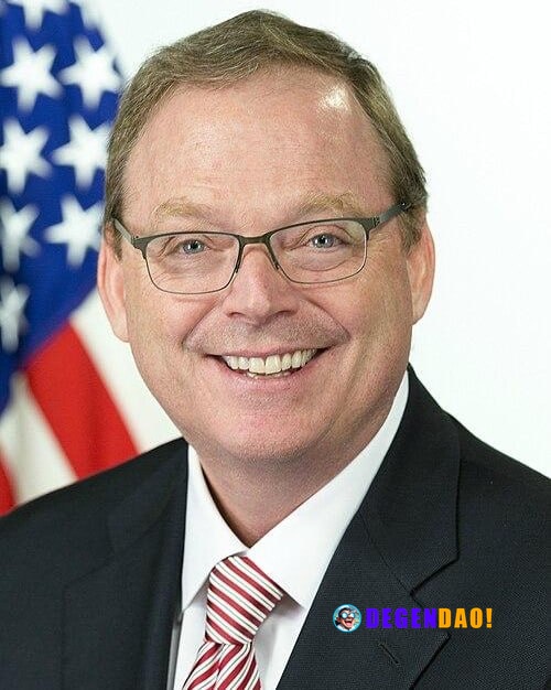 🔥 BULLISH: White House adviser Kevin Hassett says the US still expects 4% to 5% economic growth this year despite the wa...