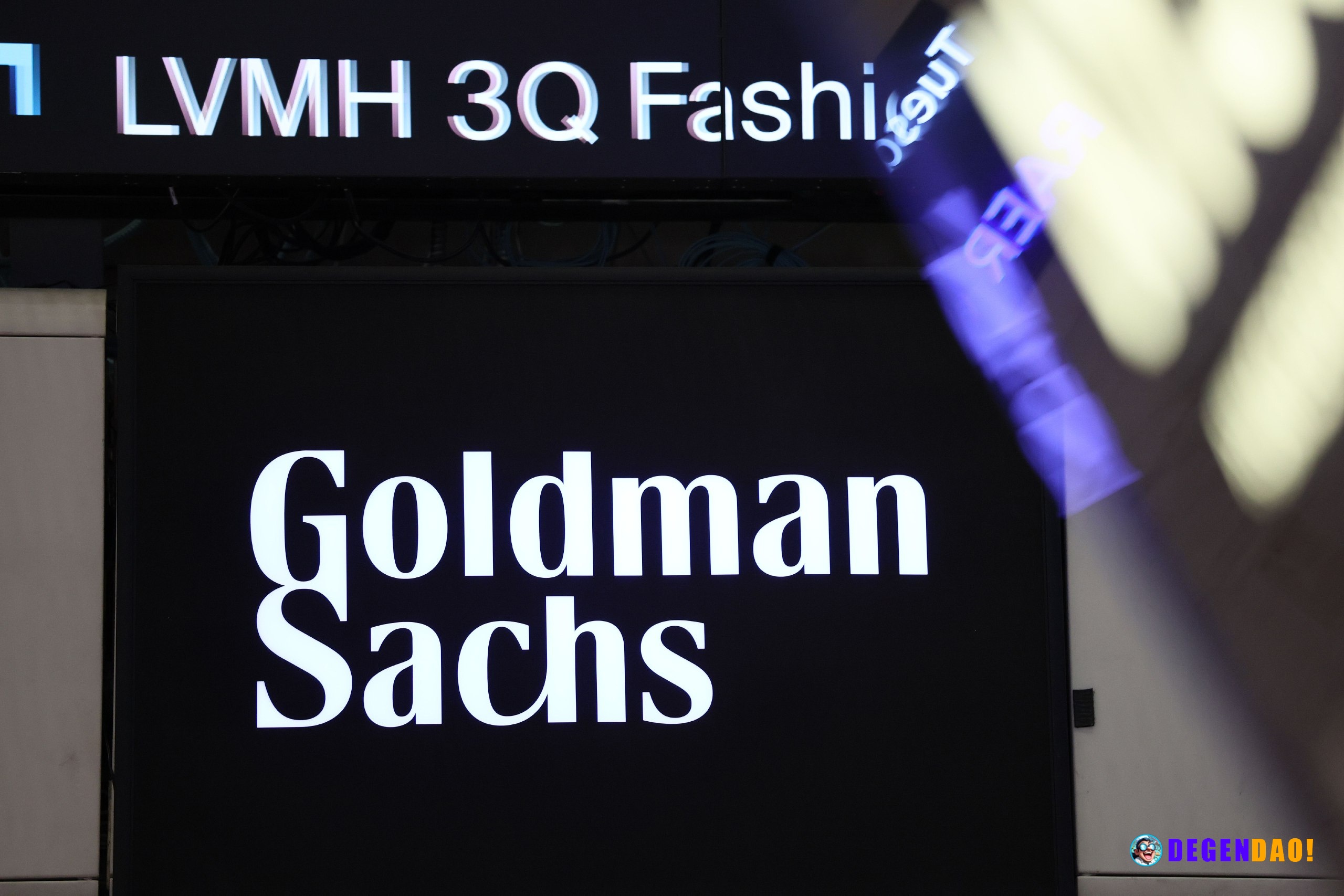 Goldman Sachs files for bitcoin income ETF in crypto push The bank is moving deeper into crypto with a bitcoin ETF that ...