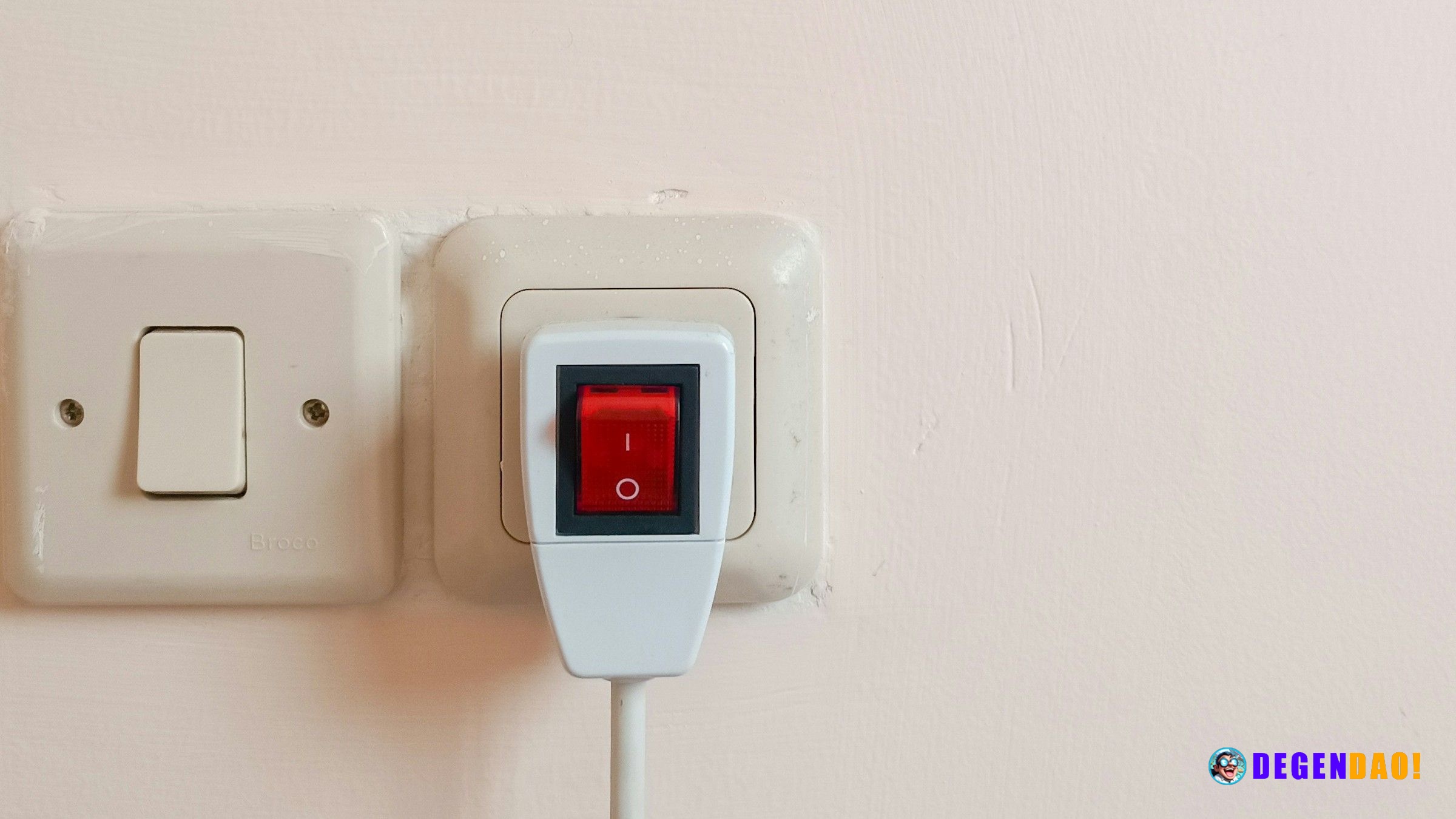 Income ETFs could be bitcoin’s volatility kill switch What you need to know for April 15, 2026 _ 〽️ Crypto Pulse 👉 @dege...