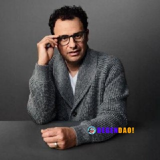 🔥 BIG: Claude maker Anthropic is weighing a fresh funding round that would value it at over $900 billion, potentially ov...