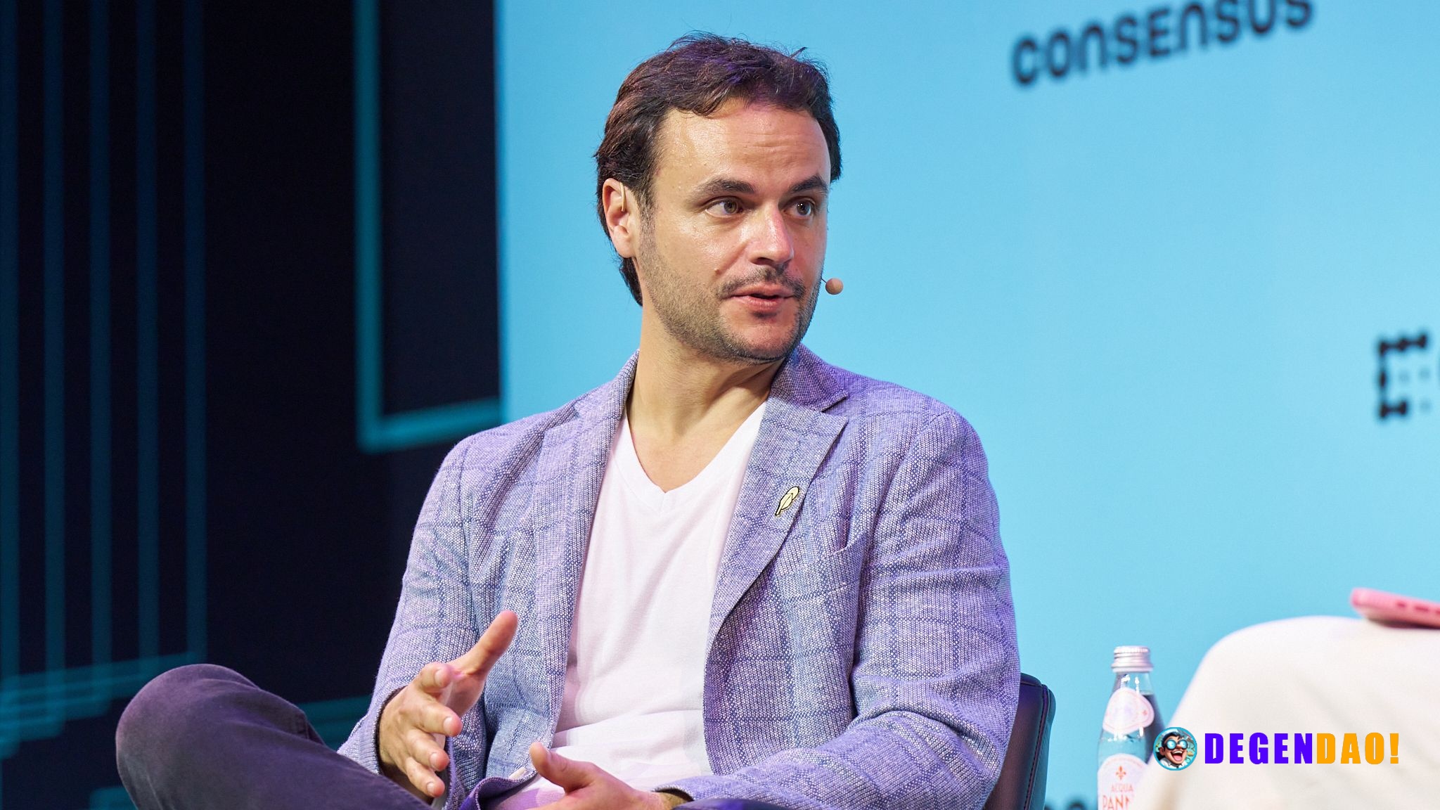 Overseas demand for U.S. equities is growing, says Robinhood's Johan Kerbrart The trading app's senior vice president sa...