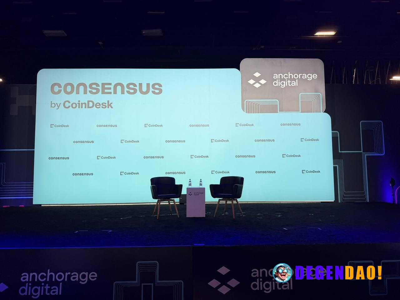 Day 2 at Miami. Markets, policy, AI and Bitcoin narratives on deck today. Alpha loading. _ 〽️ Crypto Pulse 👉 @degendaoin...