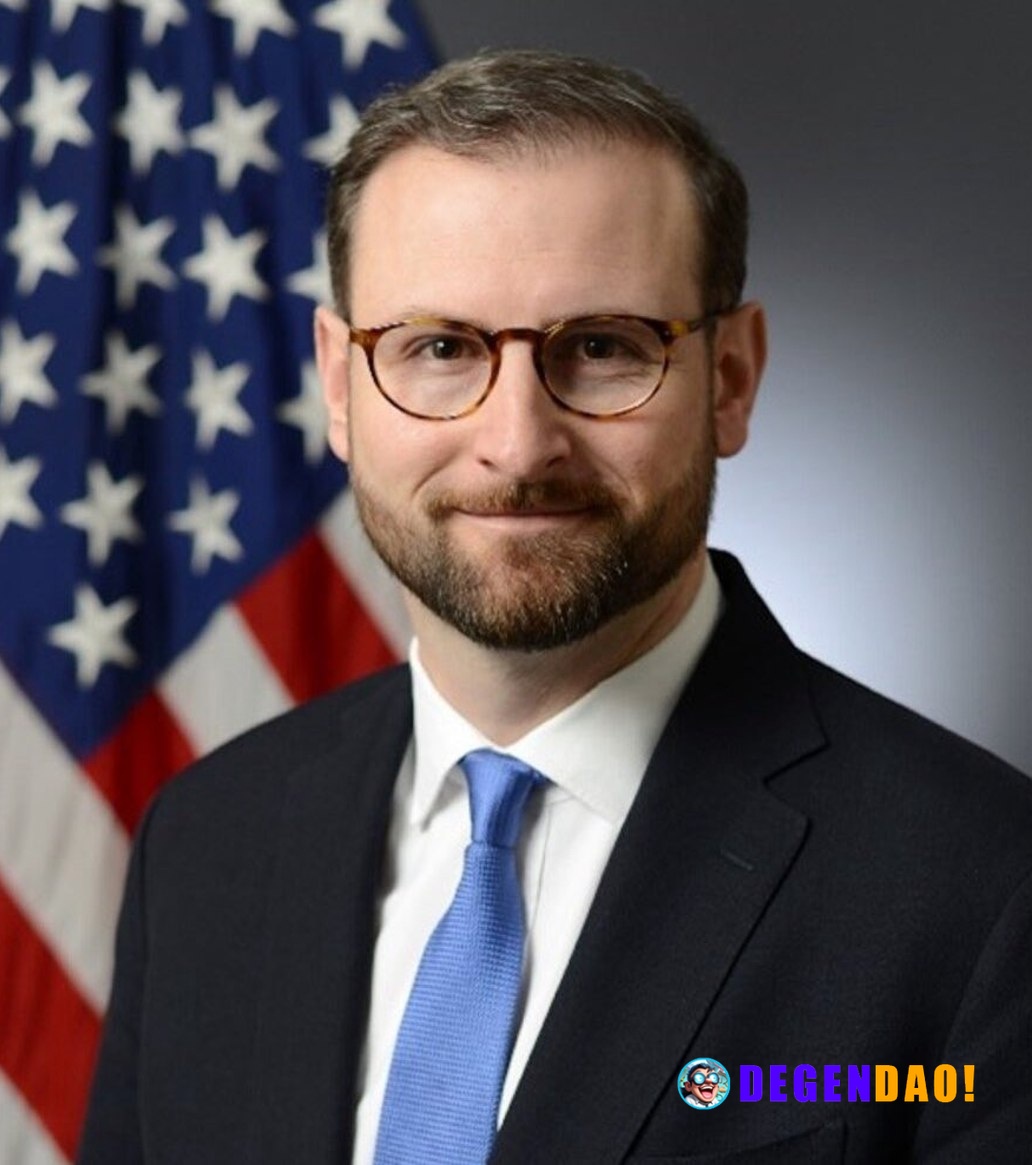 JUST IN: 🇺🇸 White House official Patrick Witt says Bitcoin Strategic Reserve announcement is coming within "weeks." _ 〽️...