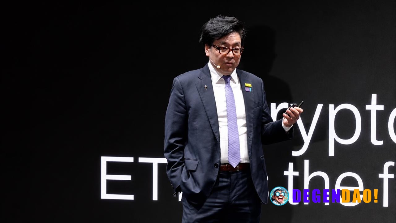 🔥 TOM LEE: "Robots are going to dominate internet traffic, and that's where blockchain is more effective than traditiona...