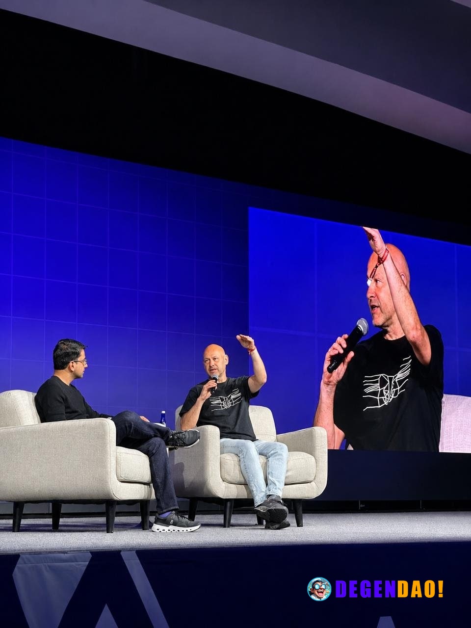 🔥 BULLISH: "Tokenization is going to move everything onchain. All these institutions need to get onchain really fast." J...