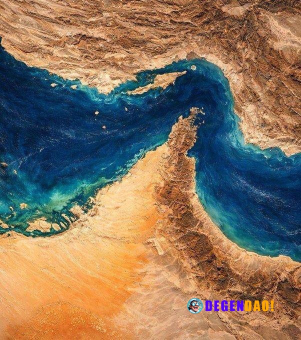 🇮🇷 JUST IN: Iran's military command declares the Strait of Hormuz closed to all vessels, warning any ship attempting pas...