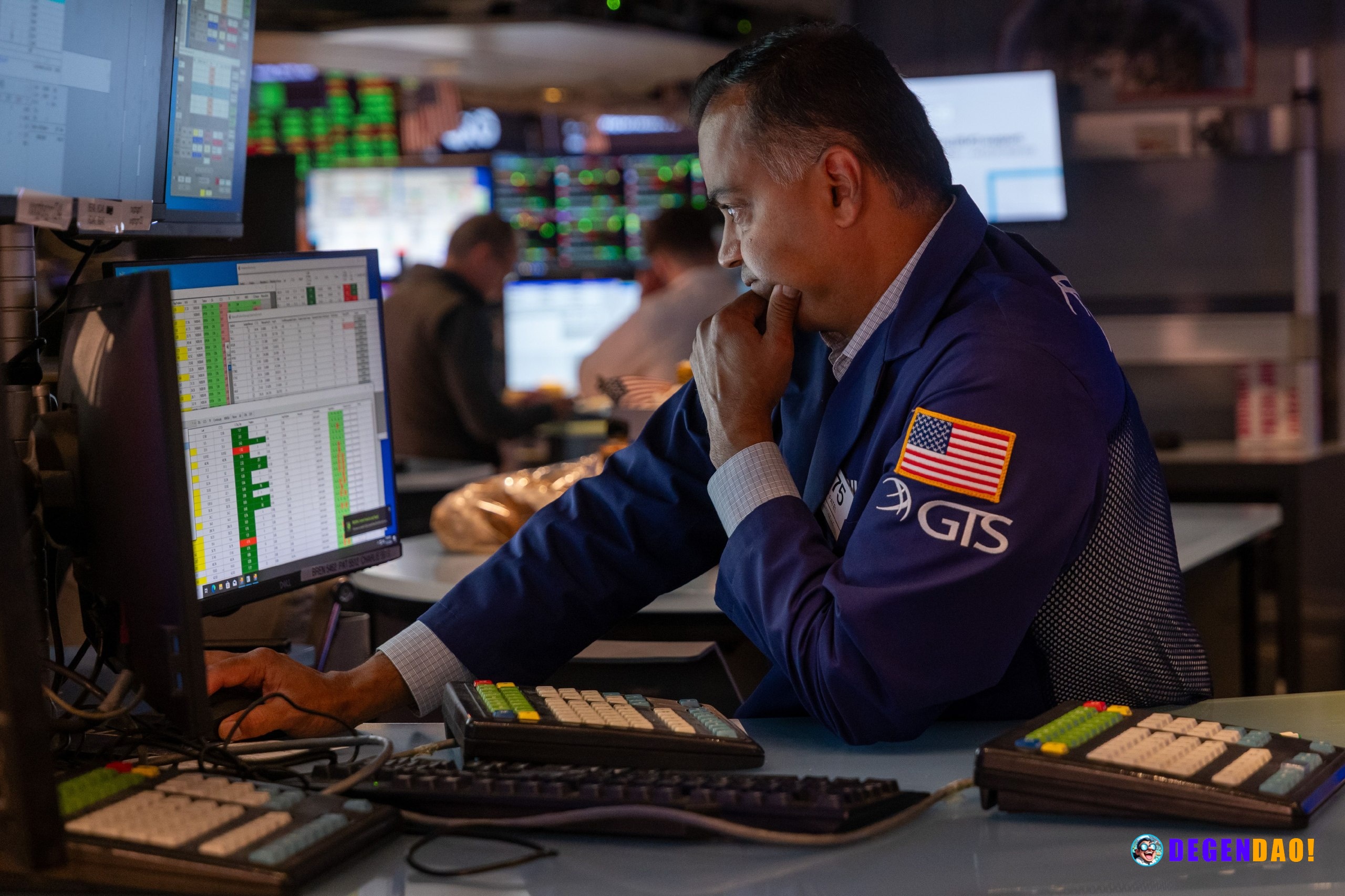 Crypto’s favorite $90 trillion trading product is coming to Wall Street, but big banks are taking it slow Regulated perp...