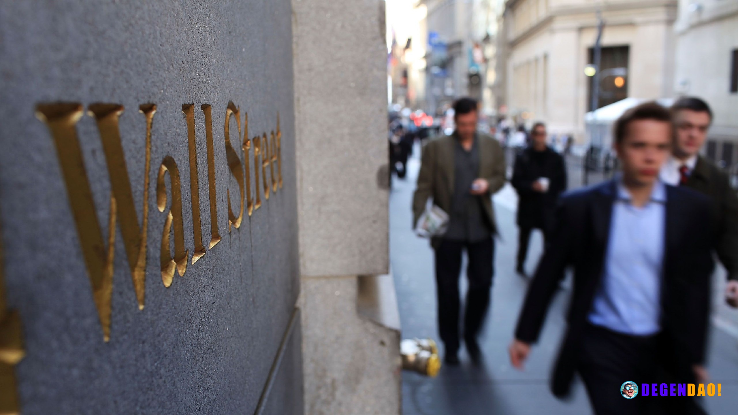 BlackRock, Fidelity, other Wall Street giants back the Clarity Act BlackRock, Fidelity, Franklin Templeton, Goldman Sach...